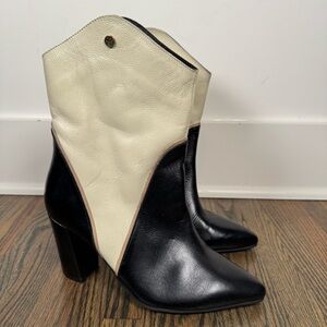 Stivali New York heeled western style leather boots size 39/8-8.5